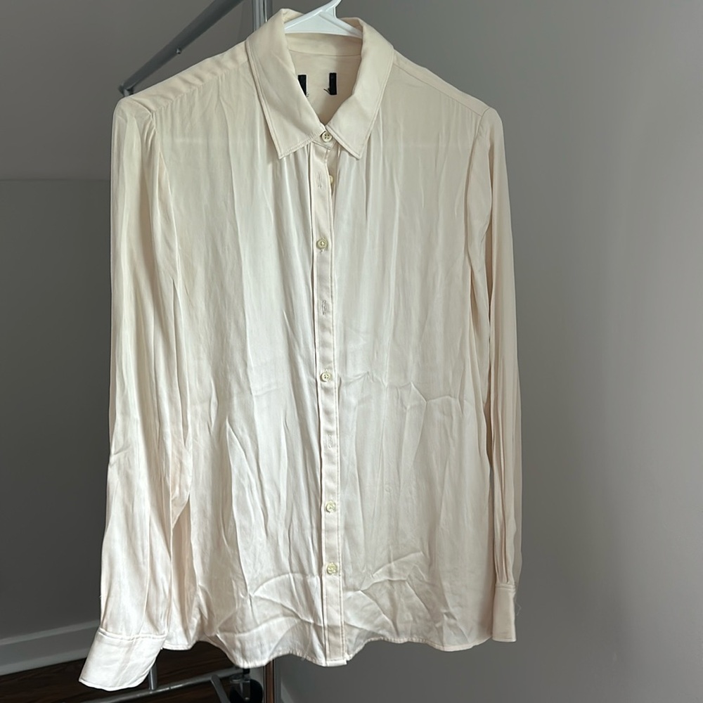 Banana Republic ivory blouse size M